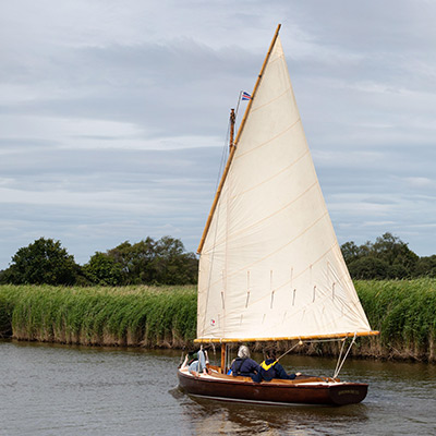dinghy trails east, Thurne to Potter Heigham