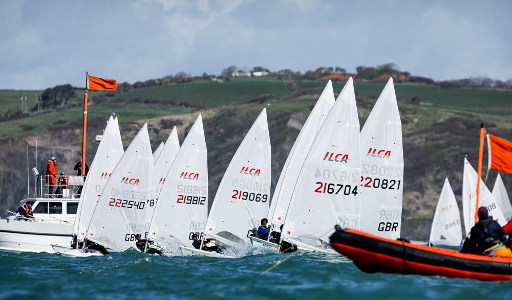 Dinghies sailing on the shore as part of GCSE sailing 