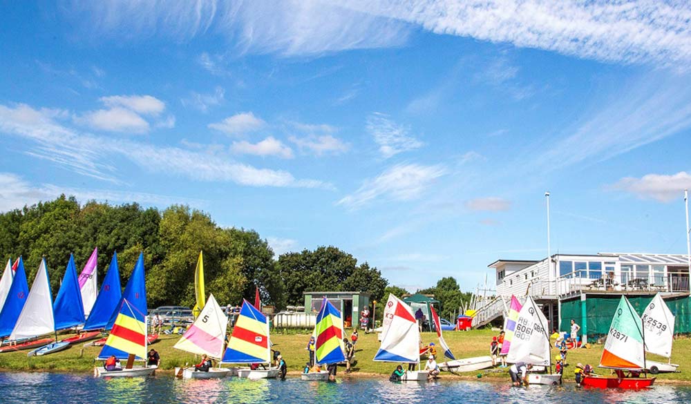 Gallagher image of Dinghies sailing on a river 