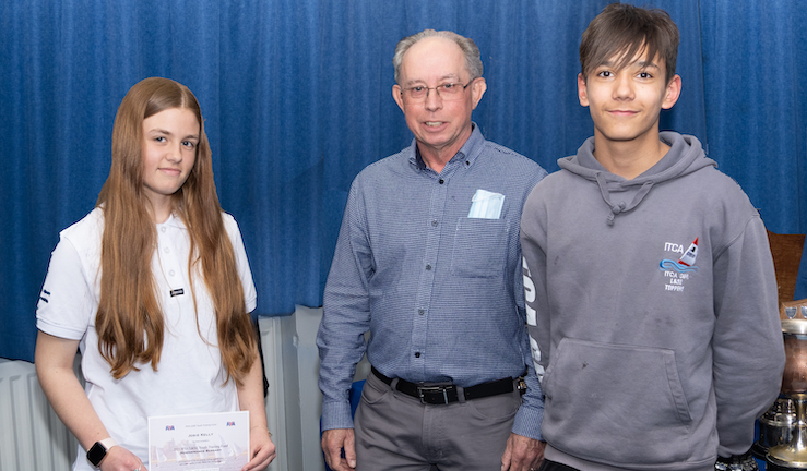 Felpham bursary awards 739x432
