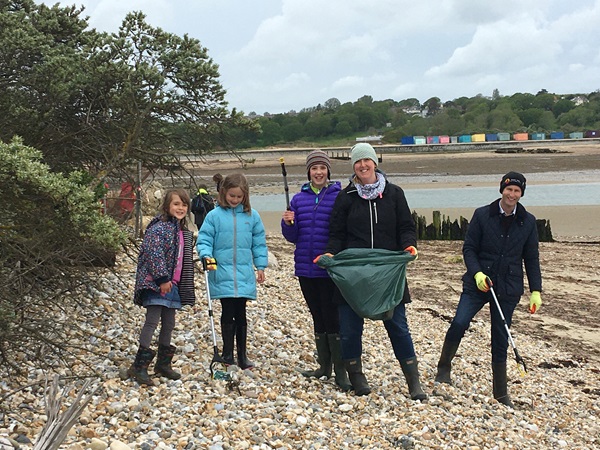 Brading Haven Yacht Club Beach Clean South Region 