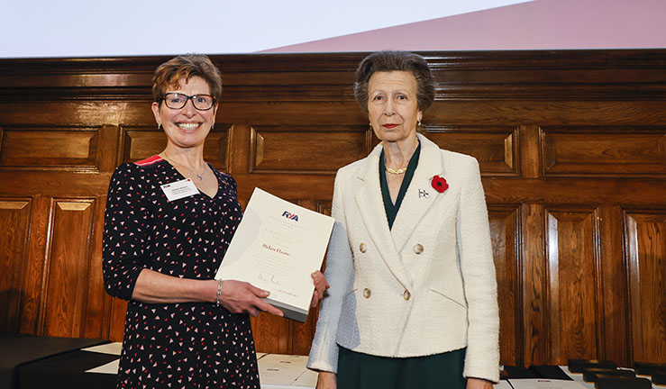 Helen Elson is presented with an RYA Volunteer Award by HRH The Princess Royal, credit Paul Wyeth RYA