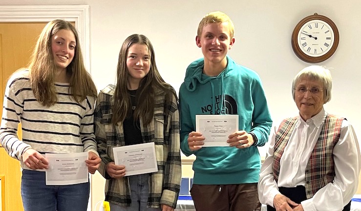 Crawley Mariners bursary awards 739x432