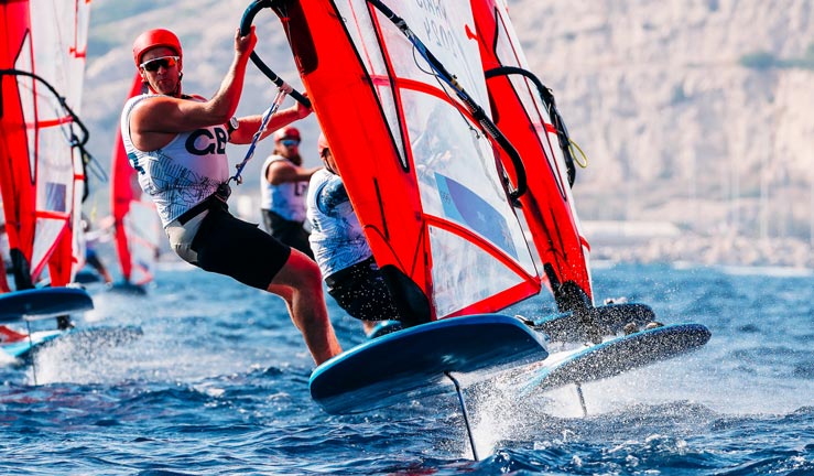 sam sills racing in the iqfoil fleet at the paris 2024 olympic games