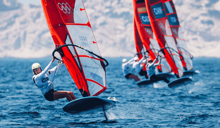emma wilson leads the iqfoil windfoiling fleet at paris 2024 olympic games
