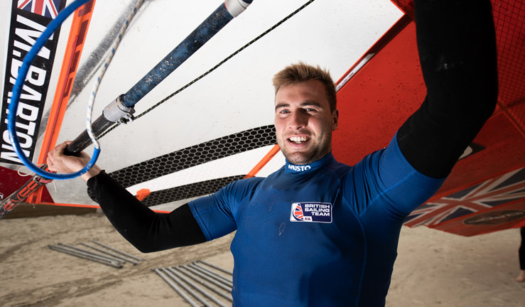 Matt Barton windfoiling