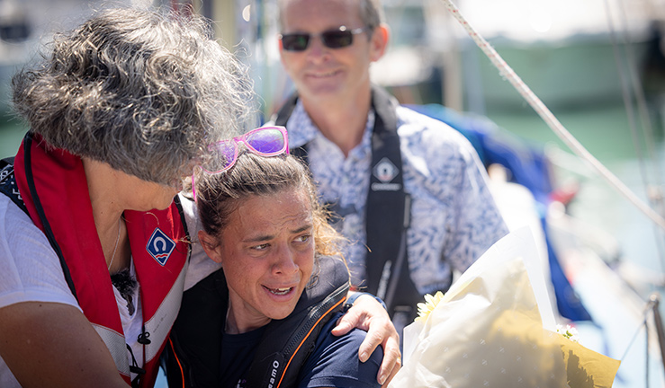 Para sailor Jazz Turner completes her record breaking solo voyage around the UK and Ireland. Credit Fergus Kennedy