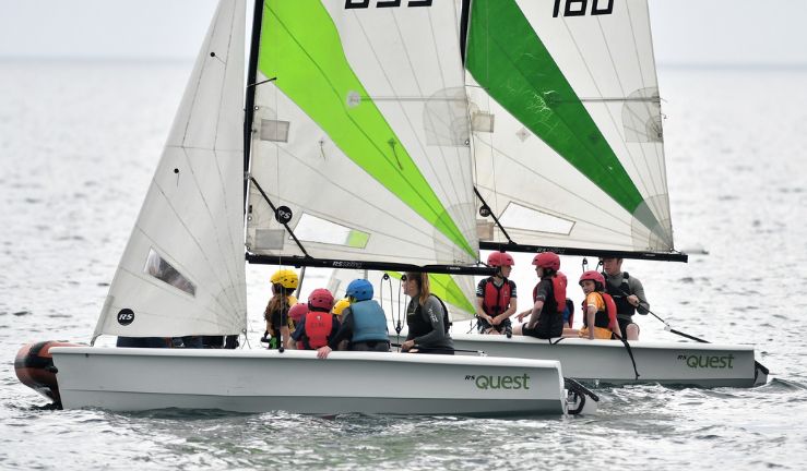 Sailing 739