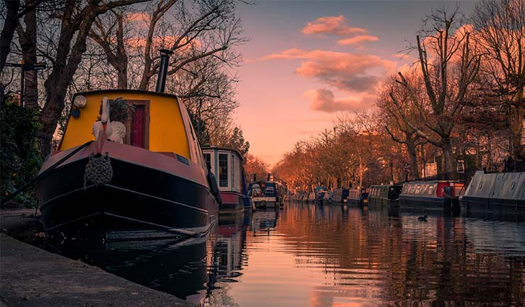 Inland waterways in winter