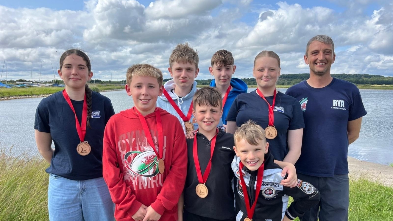 Llyn Brenig SC team on tour at Shotwick Lake SC for a Dragon Series event