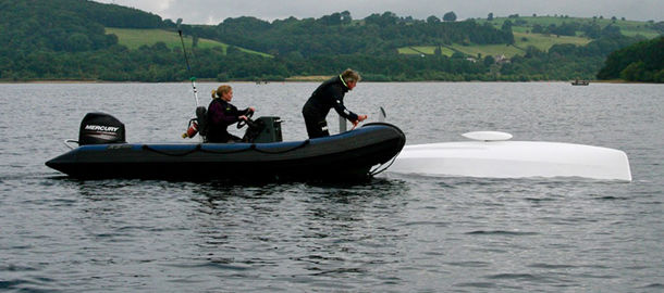 Keelboat recovery during capsize