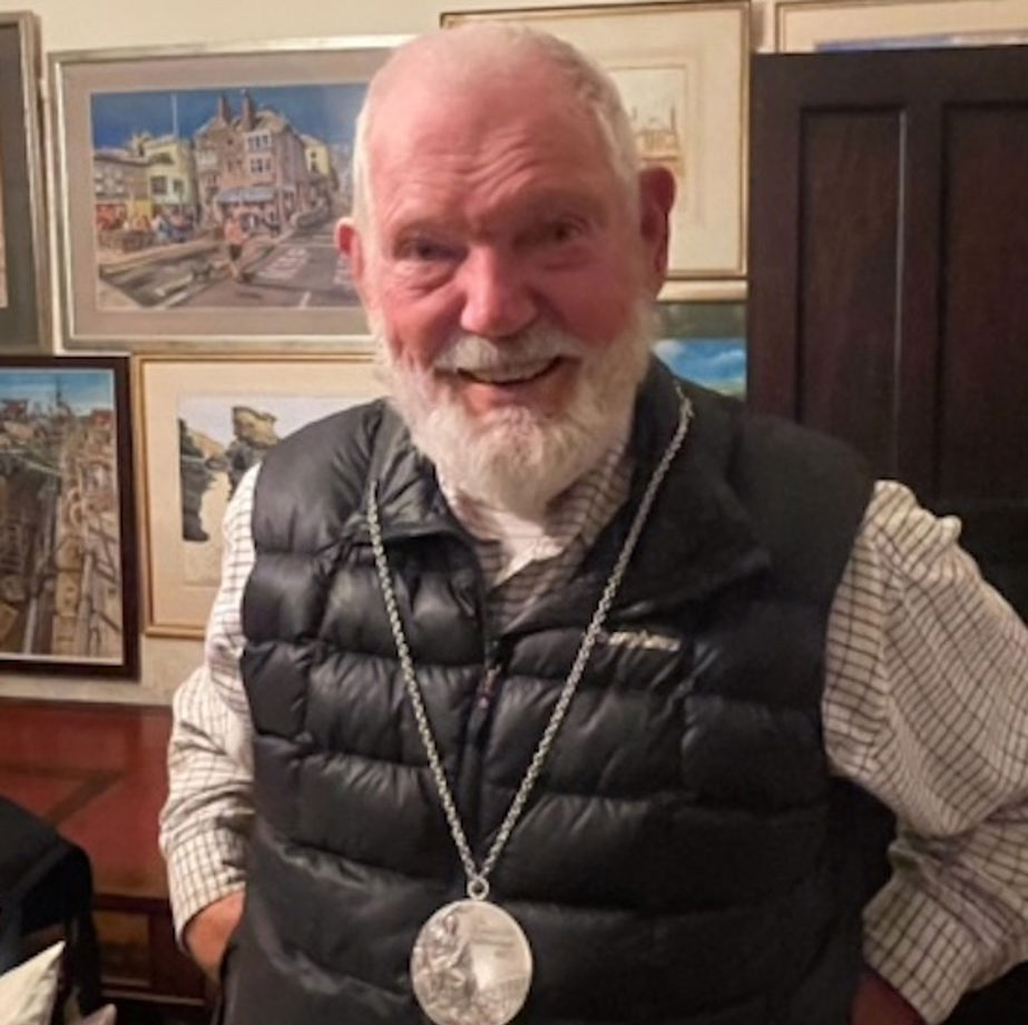 Profile image of Alan Warren in office