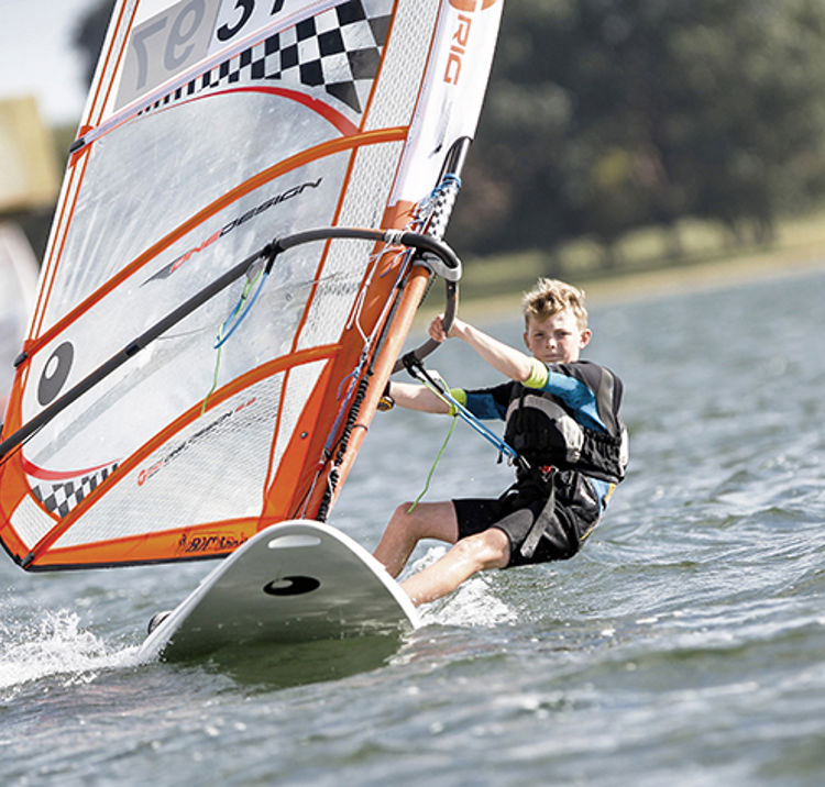 Windsurfing kids Oscar Shaw National Windsurfing champs Rutland 
