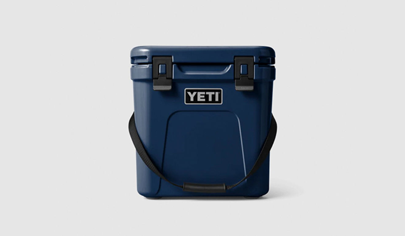 An image of a blue colour yeti cool box