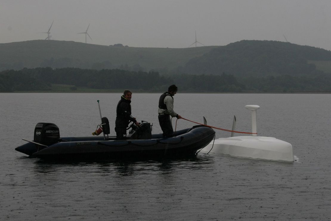 Keelboat recovery during capsize during early evening
