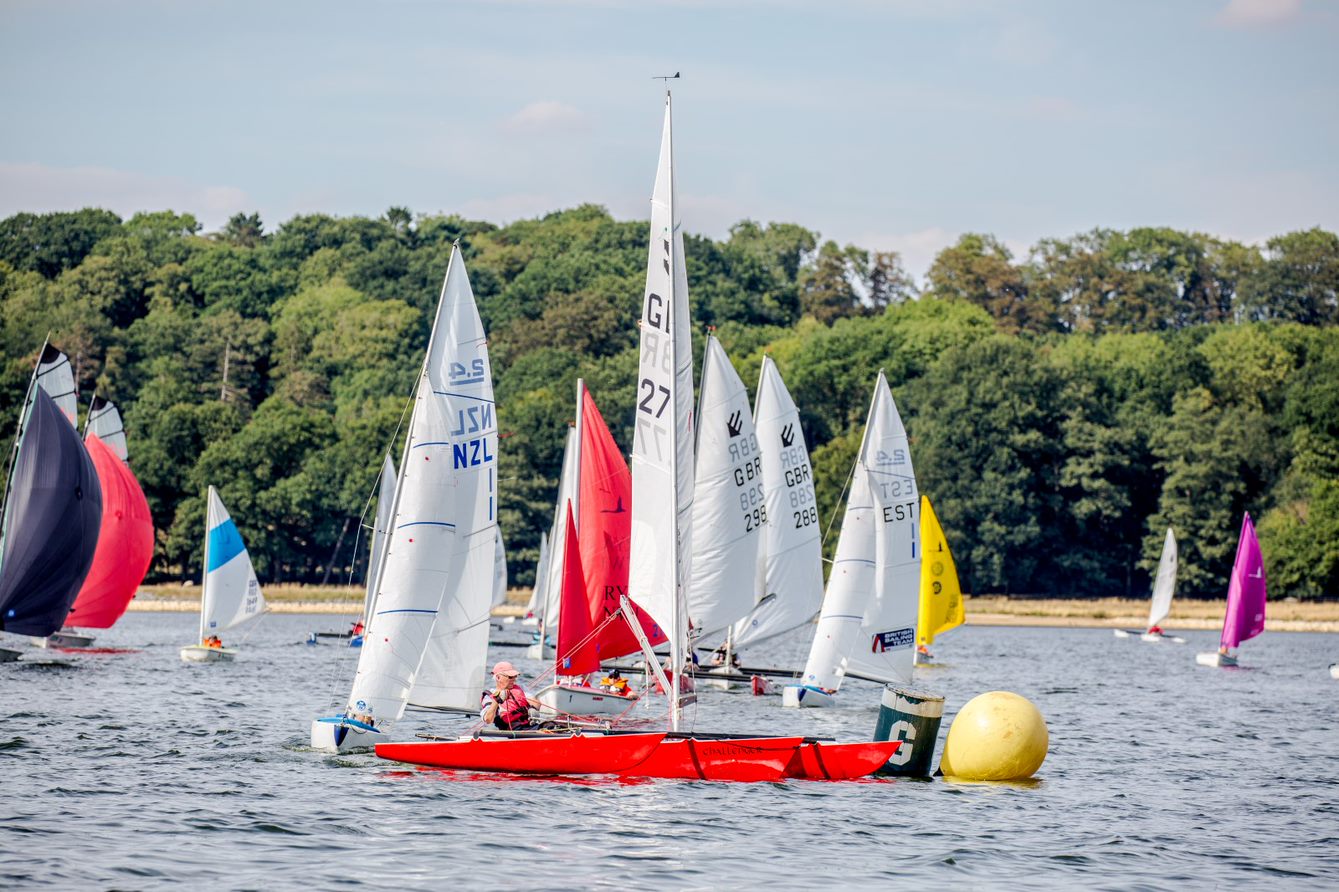 Dinghies preparing for race