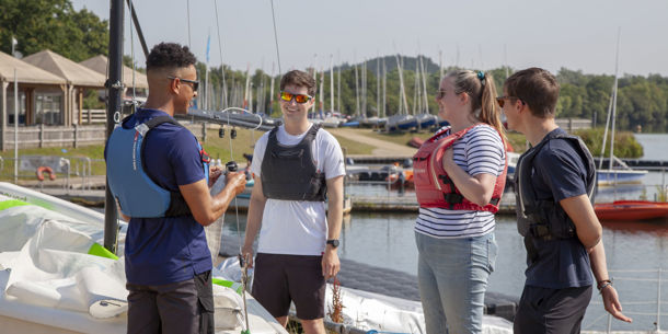 Instructor onshore with 3 trainees