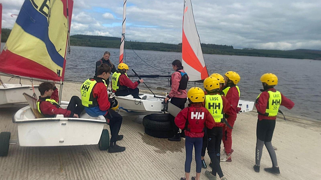 Junior sailing training session at Llyn Brenig SC