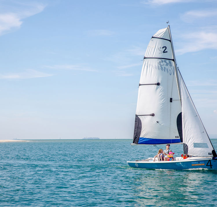 RS Dinghy, light airs, starboard mark 