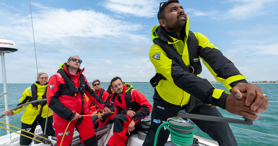  Competent Crew And Day Skipper Course Crew Working Together